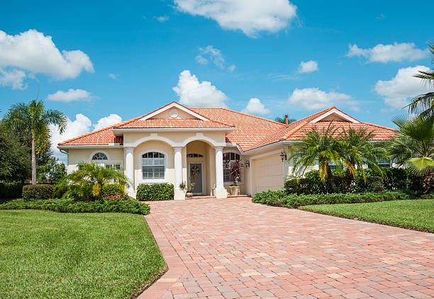 Best Interlocking Driveway Pavers  in Lake Lotawana, MO